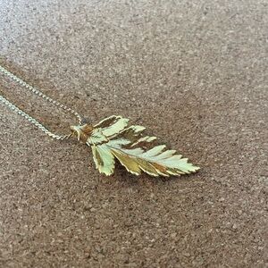 1928 Gold leaf necklace short casual